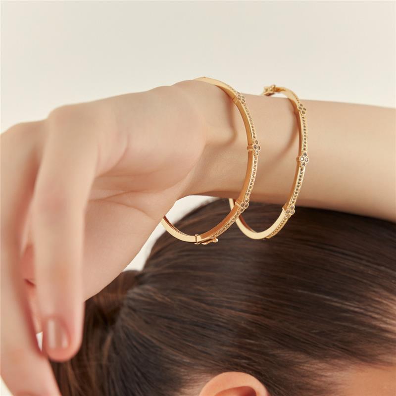 Bracelete com Três Flores em Zircônias - Imagem 2