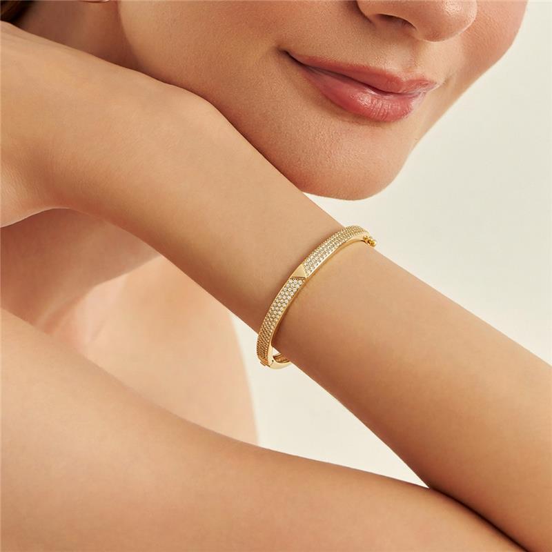 Bracelete Triangular com Três Fileiras de Zircônias - Imagem 2