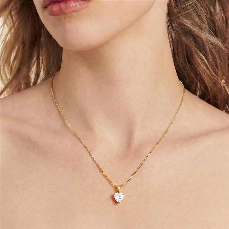 Colar com Pingente de Coração em Cristal - Imagem 2
