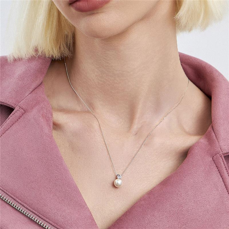 Colar com Pingente de Cristal Redondo e Pérola Shell Prateado - Imagem 2