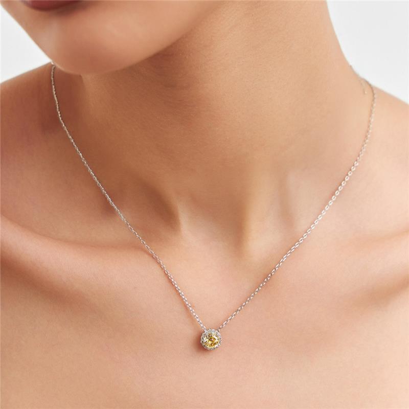 Colar com Pingente Redondo de Cristal e Zircônias - Imagem 2