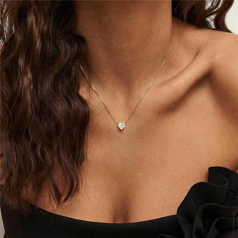 Corrente com Pingente Cristal de Coração Branco Banhada a Ouro - Imagem 2