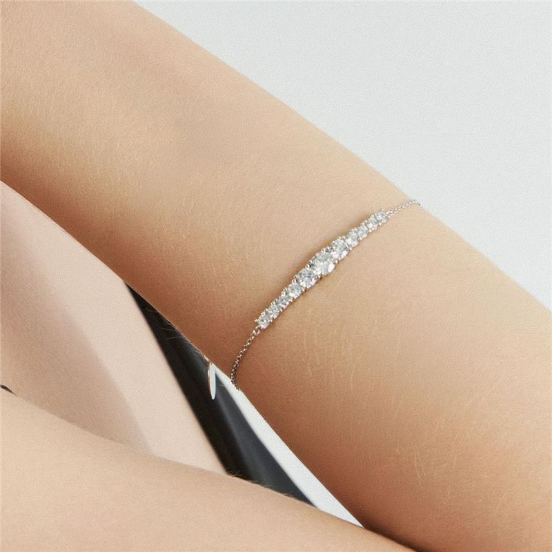 Pulseira com Pingente Curvo em Cristais Redondos Prata Rodinada Prateado - Imagem 2